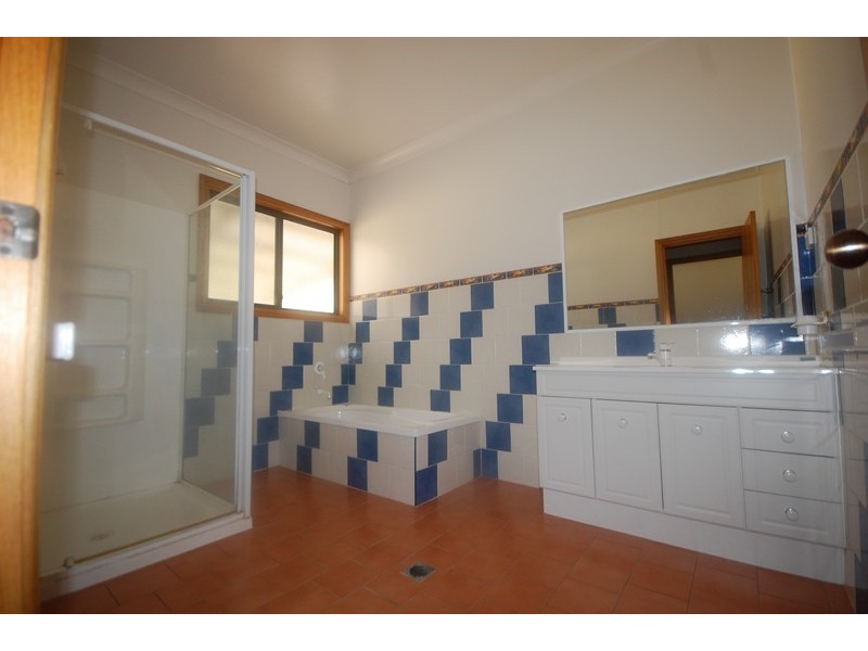 22-28 Lachlan Street, Hillston NSW 2675