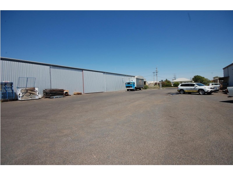 SHED 1 / 17-19 LENEHAN ROAD, Griffith NSW 2680