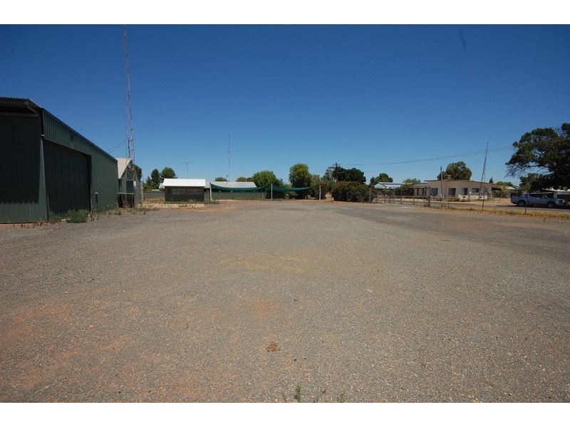 2-10 McGregor Street, Hillston NSW 2675