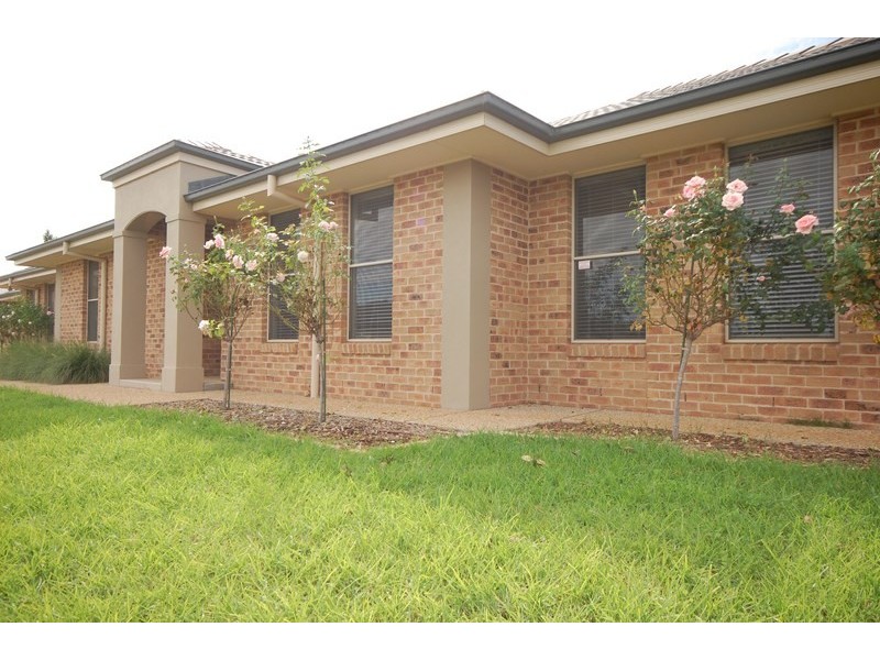 24 Northgrove Drive, Griffith NSW 2680
