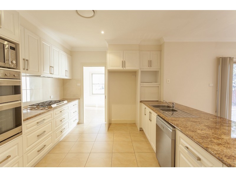 118 Hillam Drive, Griffith NSW 2680