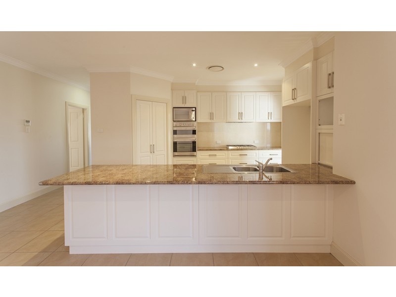 118 Hillam Drive, Griffith NSW 2680