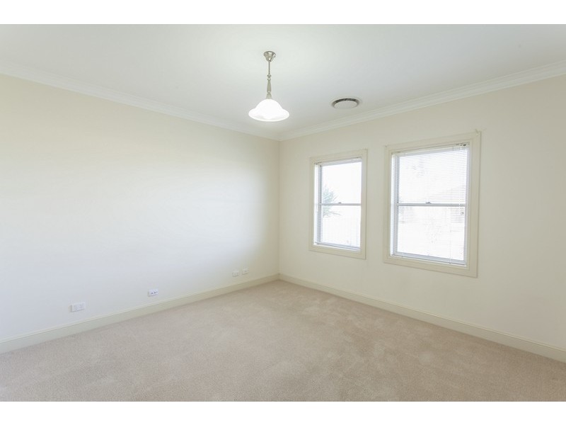 118 Hillam Drive, Griffith NSW 2680