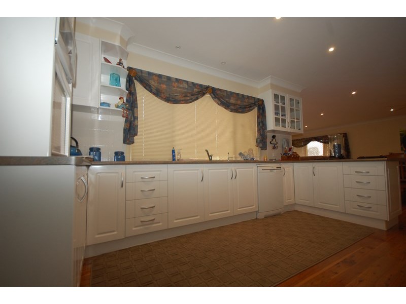 41 East Street, Yoogali NSW 2680