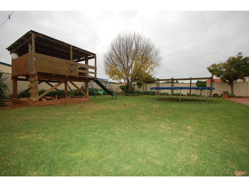 37 Foreshaw Avenue, Griffith NSW 2680