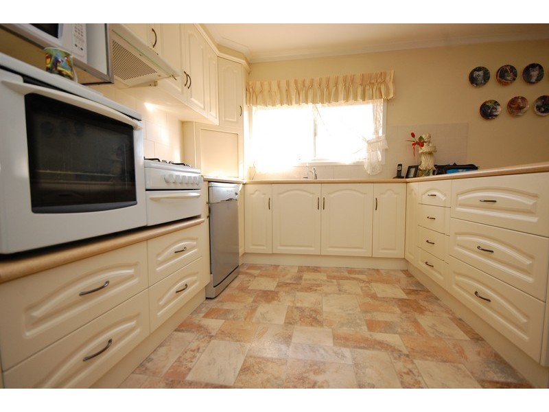 10 Bellbird Street, Coleambally NSW 2707