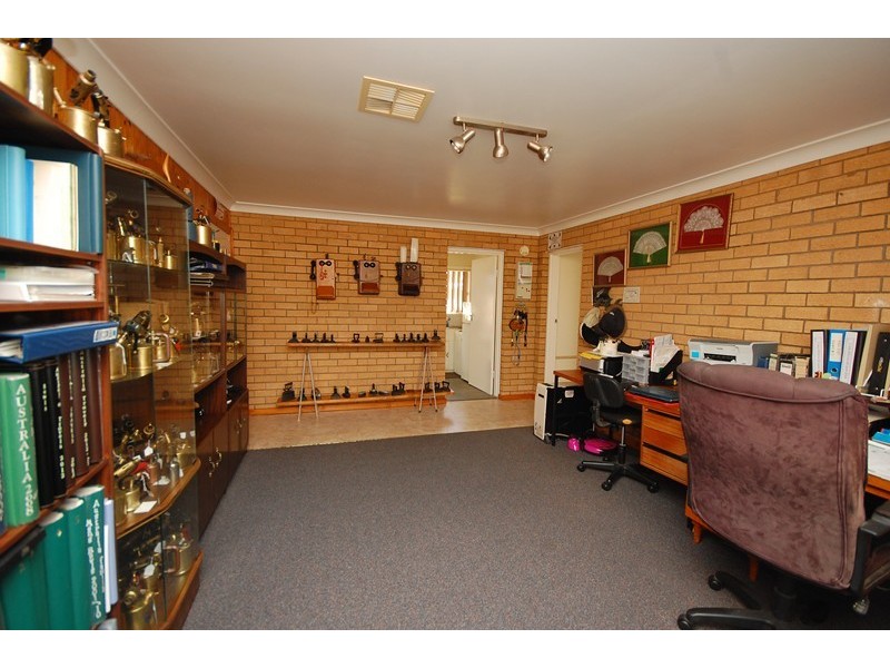 10 Bellbird Street, Coleambally NSW 2707