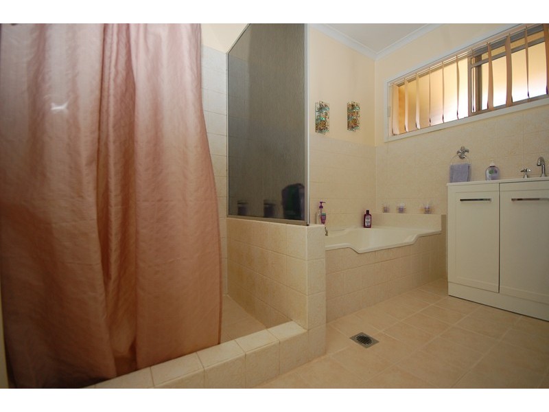 10 Bellbird Street, Coleambally NSW 2707