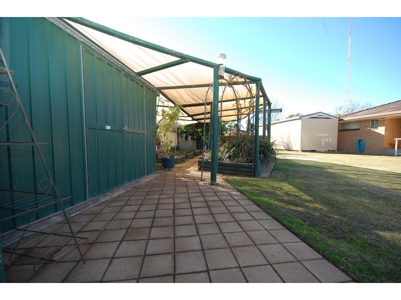 10 Bellbird Street, Coleambally NSW 2707