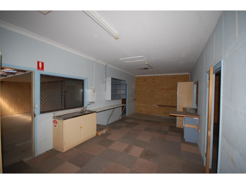 172 High Street, Hillston NSW 2675