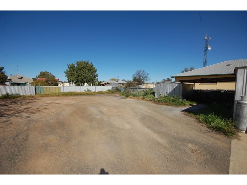 172 High Street, Hillston NSW 2675
