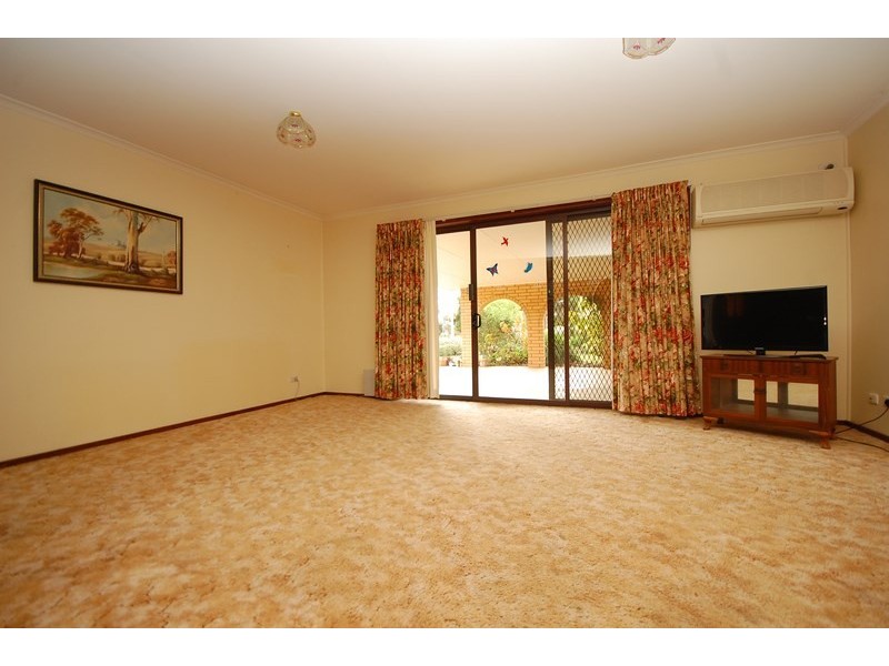 12 Messner Street, Griffith NSW 2680