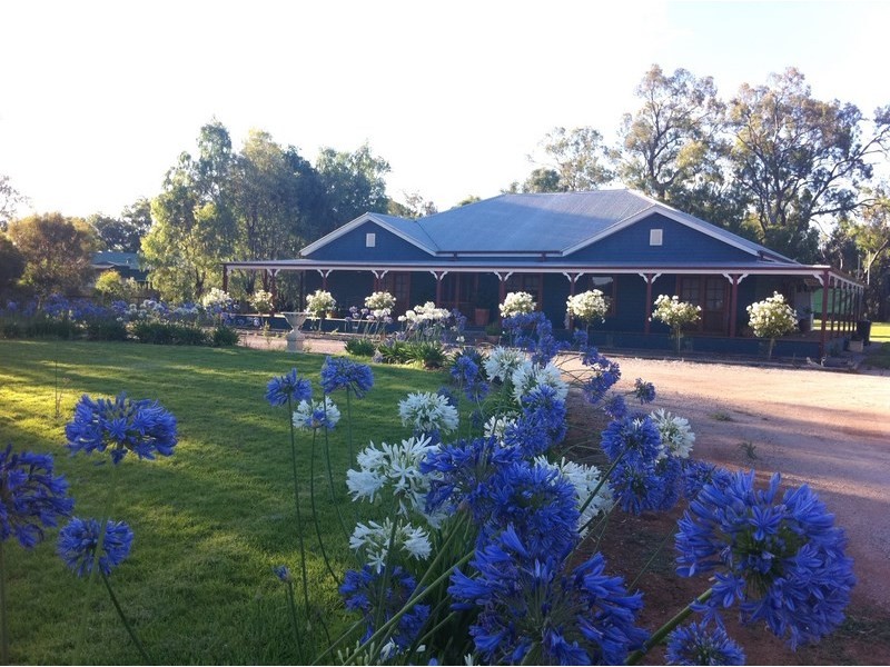 25-27 Lachlan Street, Hillston NSW 2675