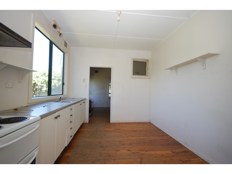6 Kook Street, Darlington Point NSW 2706