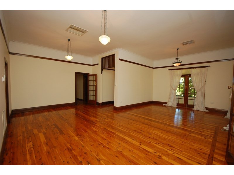27 Binya Street, Griffith NSW 2680