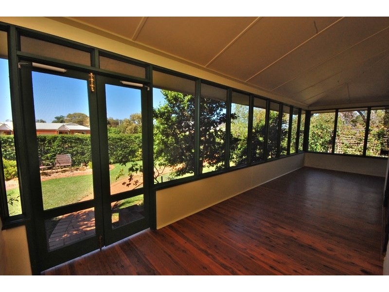 27 Binya Street, Griffith NSW 2680