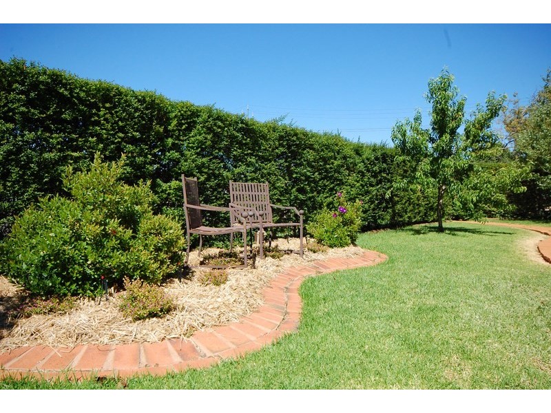 27 Binya Street, Griffith NSW 2680