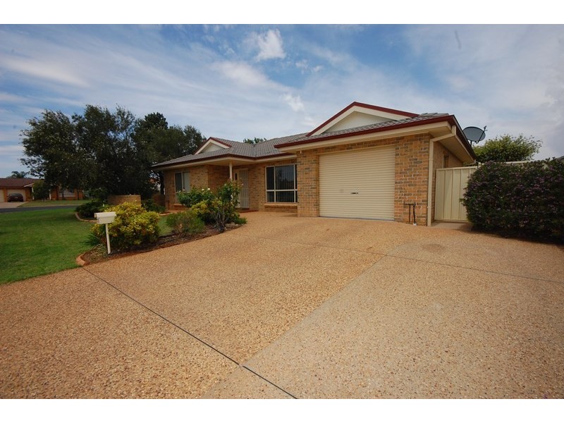 73 Nelson Drive, Griffith NSW 2680