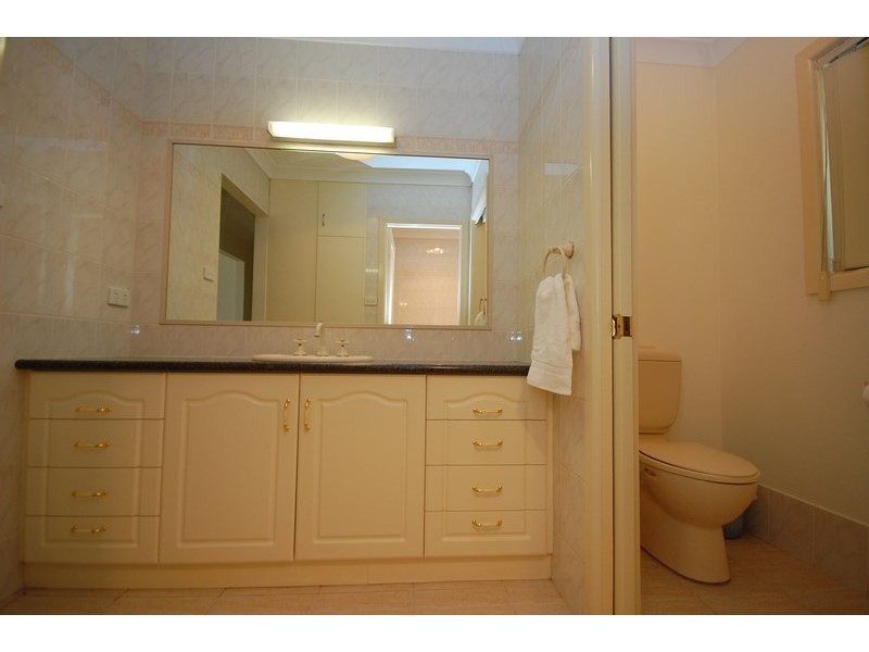 73 Nelson Drive, Griffith NSW 2680