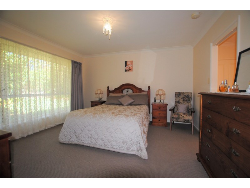 2 Violi Drive, Lake Wyangan NSW 2680