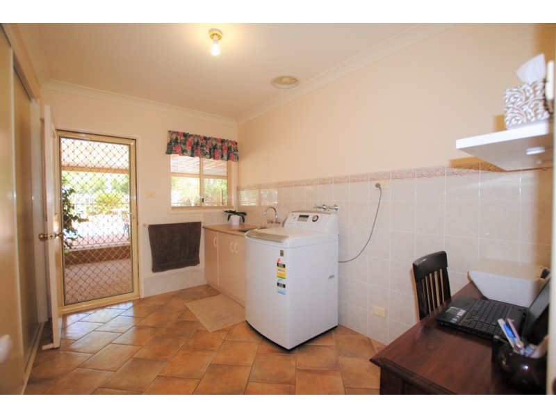 2 Violi Drive, Lake Wyangan NSW 2680