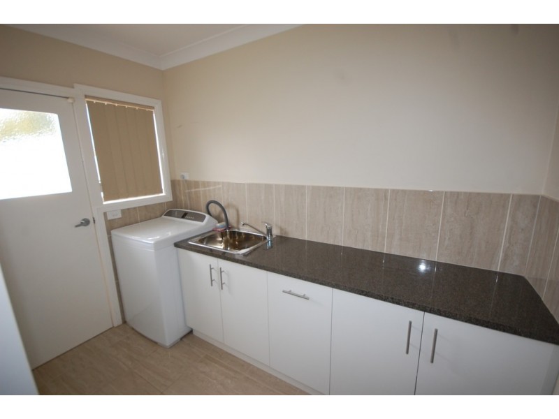 28 Gillmartin Drive, Griffith NSW 2680