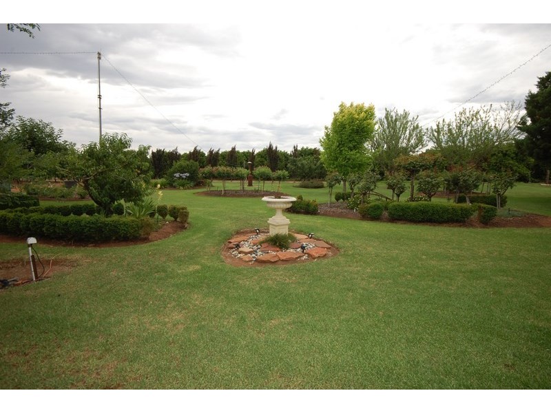 Farm 154 Kidman Way, Hanwood NSW 2680