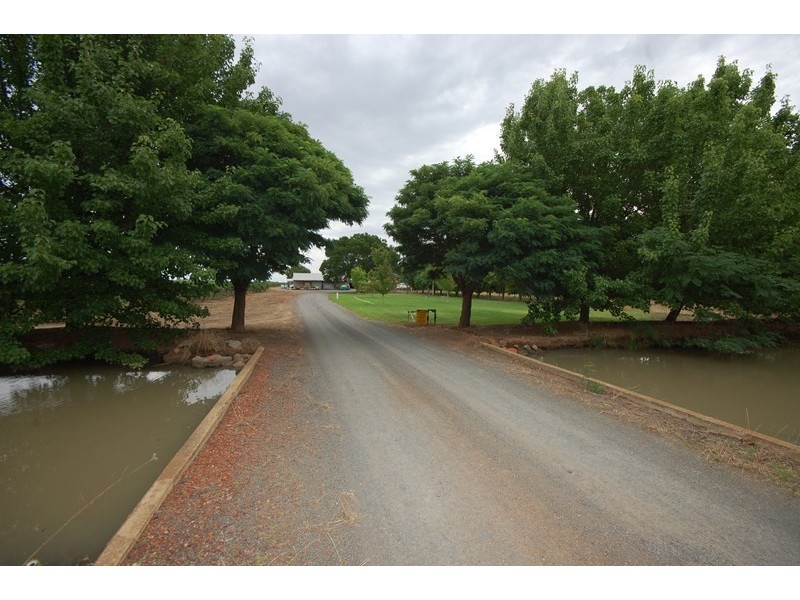 Farm 154 Kidman Way, Hanwood NSW 2680