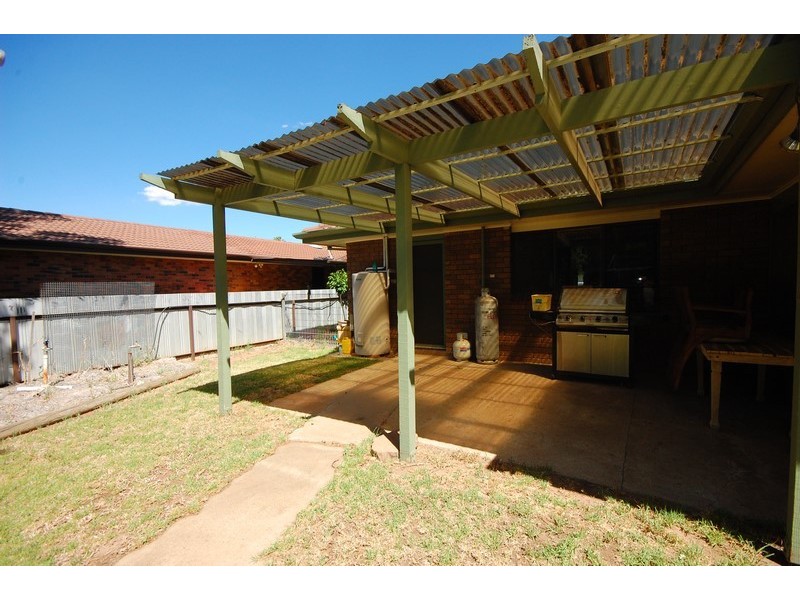 23 Sandpiper Street, Coleambally NSW 2707