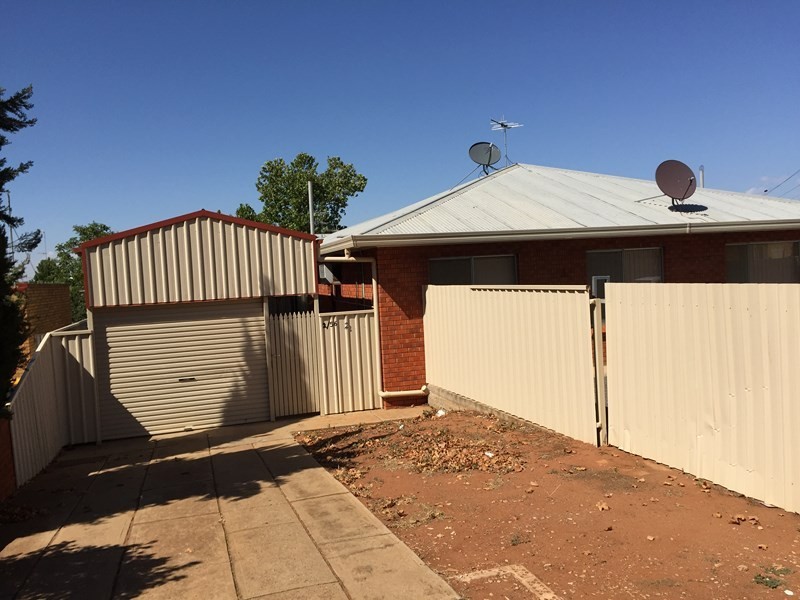 56 Coolah Street, Griffith NSW 2680