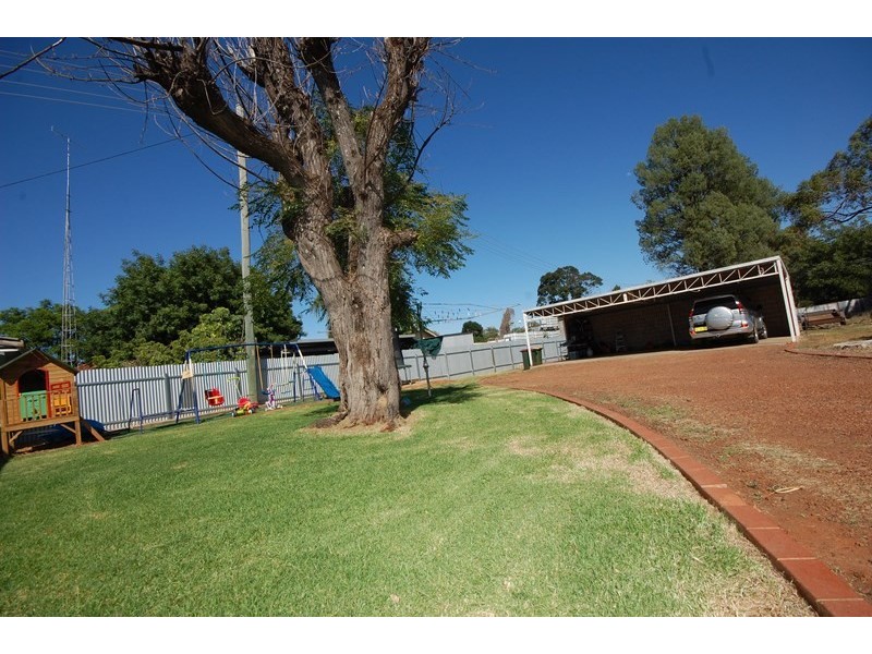 4 Wyangan Avenue, Griffith NSW 2680