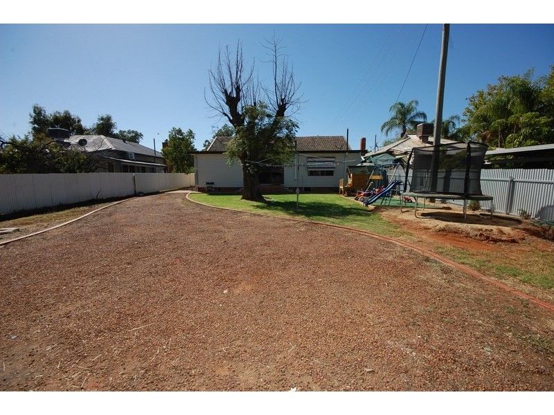 4 Wyangan Avenue, Griffith NSW 2680