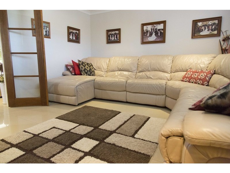19 Simona Close, Griffith NSW 2680