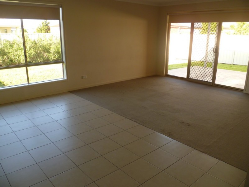 6 Harrison Place, Griffith NSW 2680
