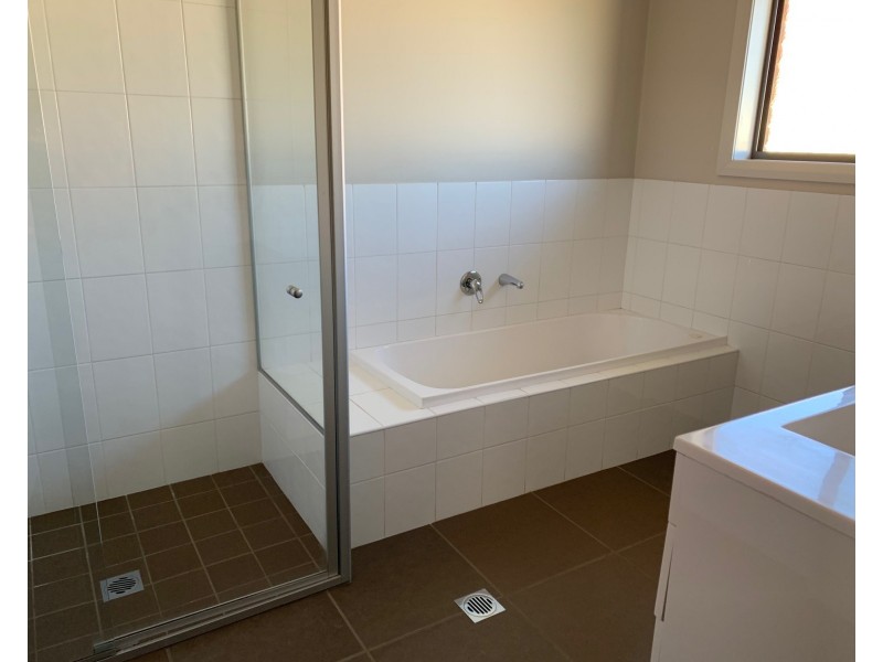 33 Tucker Street, Griffith NSW 2680