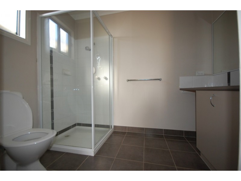 14 Barwidgee Blvd, Darlington Point NSW 2706