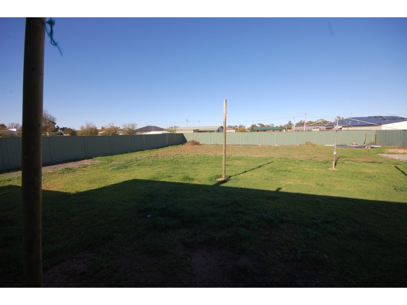 14 Barwidgee Blvd, Darlington Point NSW 2706