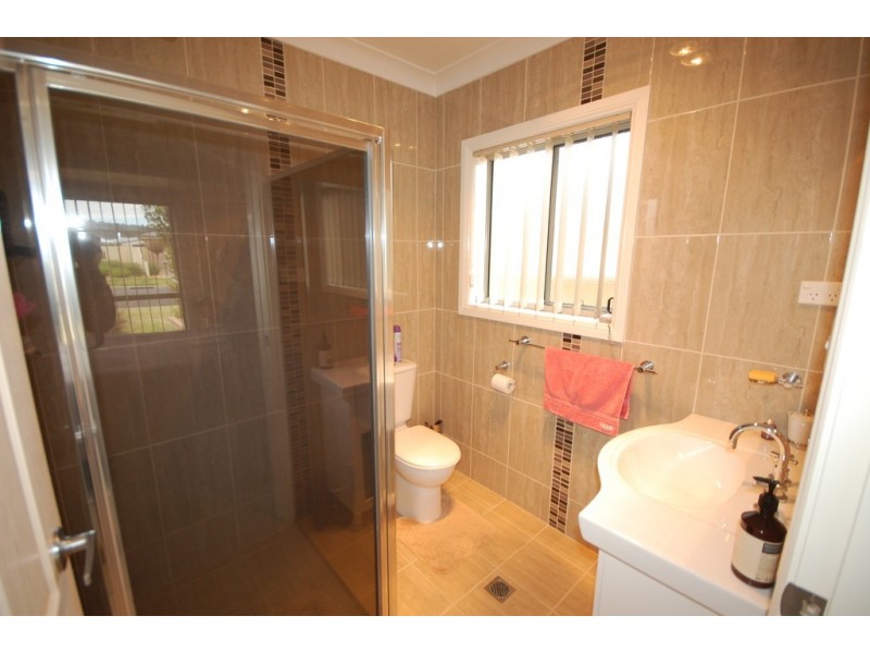 28 Gillmartin Road, Griffith NSW 2680