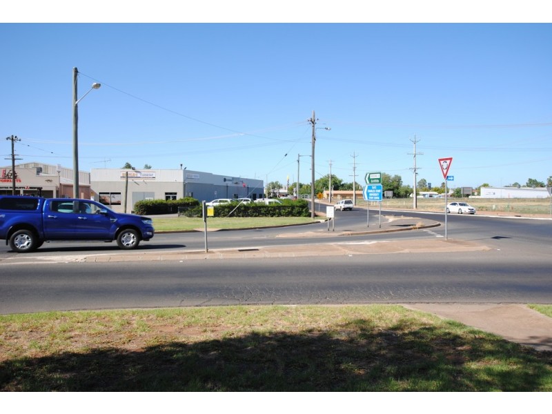 188 Wakaden Street, Griffith NSW 2680