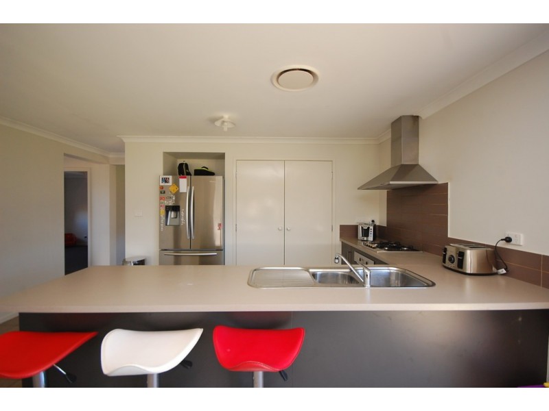 8 Alex Court, Griffith NSW 2680