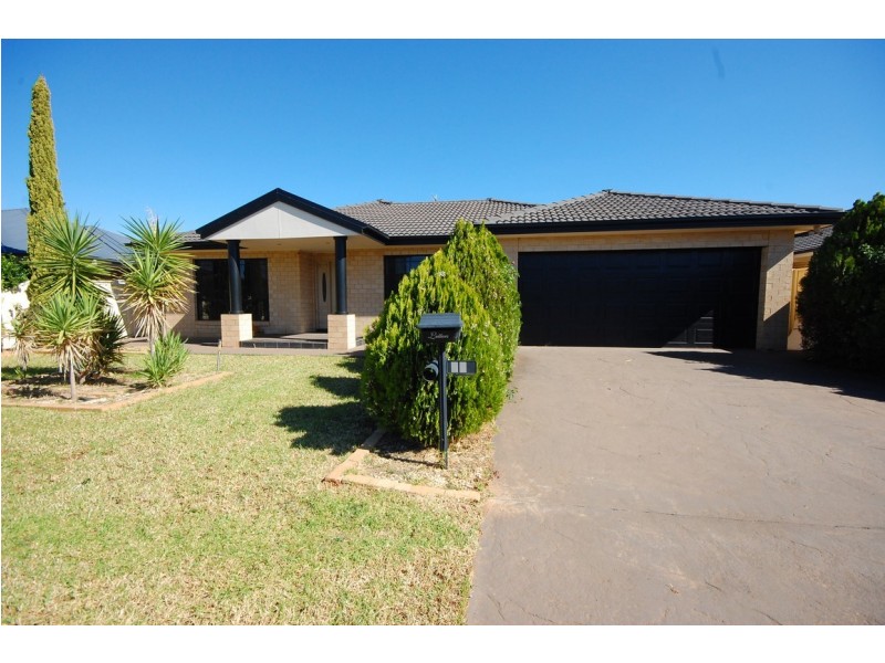 16 Summers Street, Griffith NSW 2680