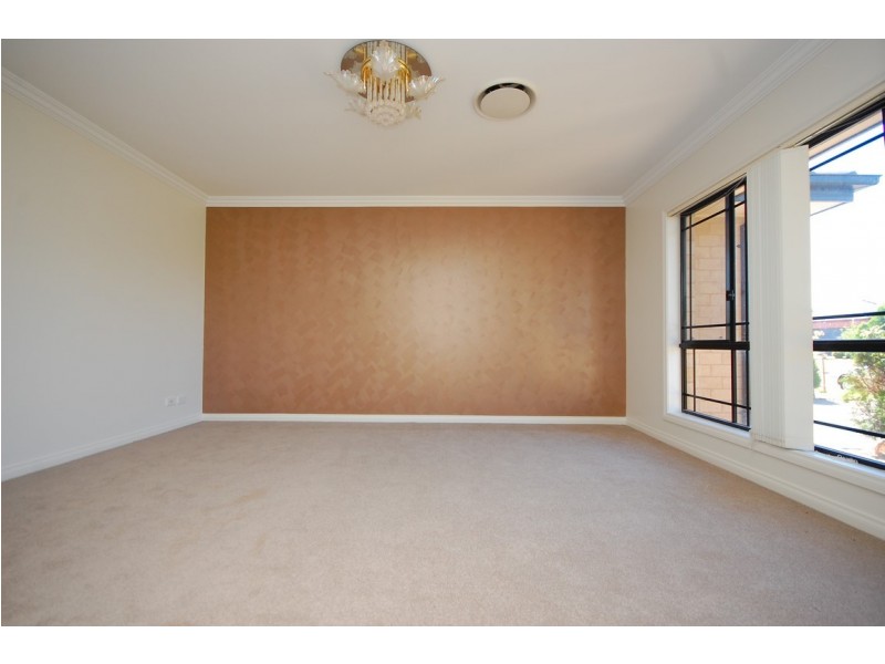 16 Summers Street, Griffith NSW 2680