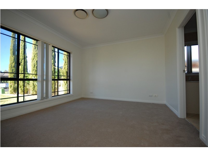 16 Summers Street, Griffith NSW 2680