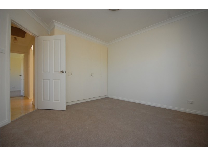 16 Summers Street, Griffith NSW 2680