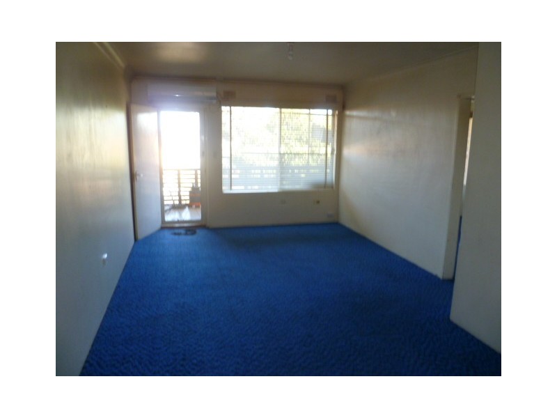 11/237 Wakaden Street, Griffith NSW 2680