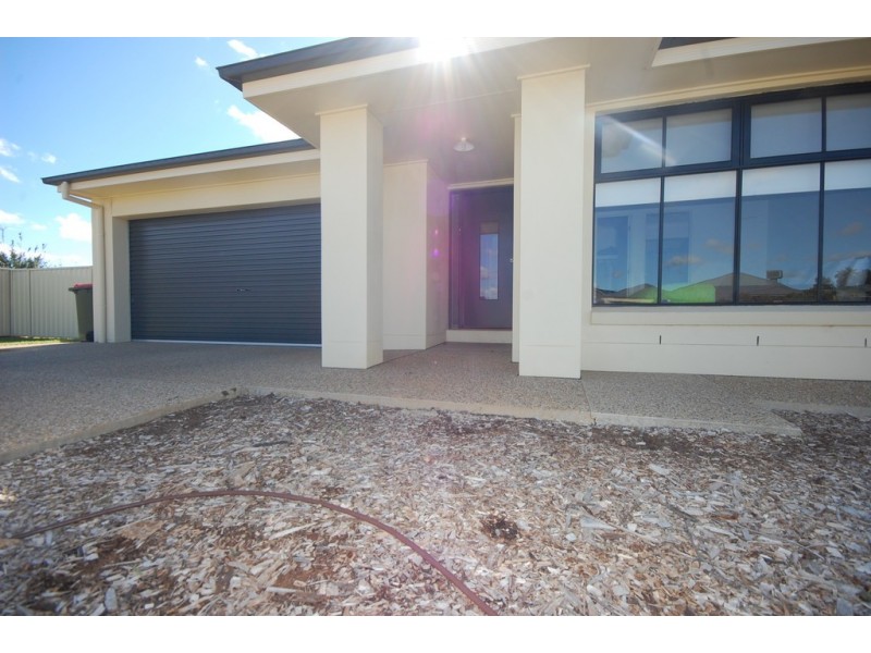 8 Alex Court, Griffith NSW 2680