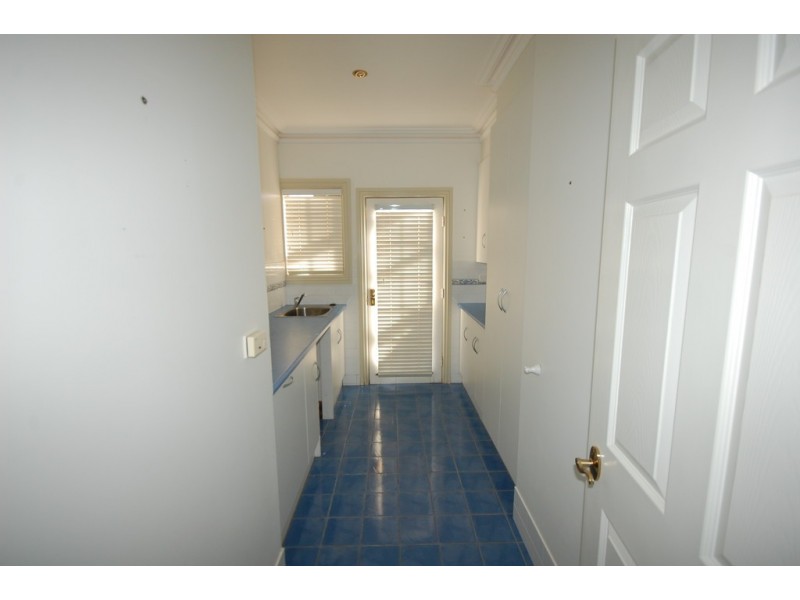 17 Colinroobie Road, Leeton NSW 2705