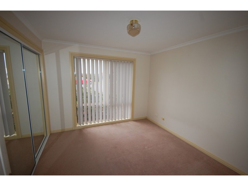 2/10-12 Bonegilla Road, Griffith NSW 2680