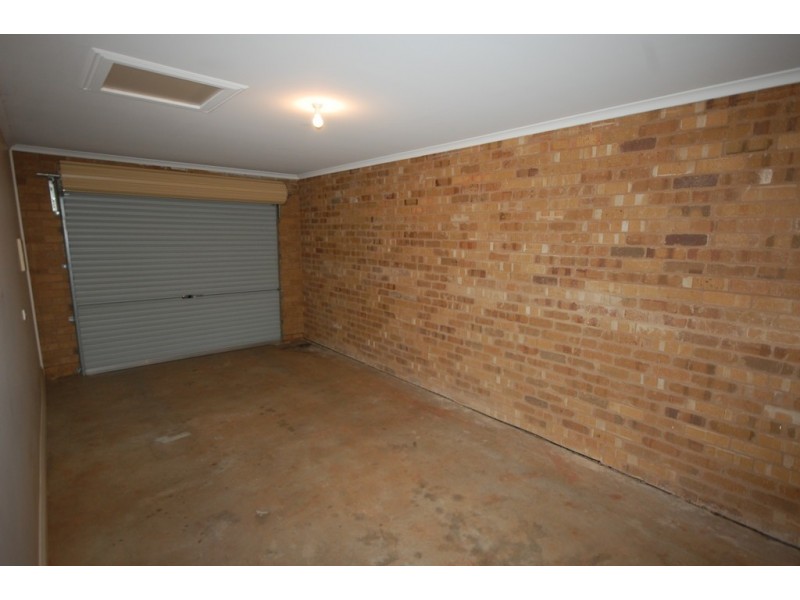 2/10-12 Bonegilla Road, Griffith NSW 2680