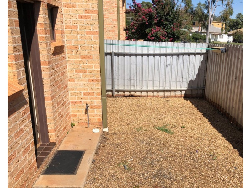 3/124 Kookora Street, Griffith NSW 2680